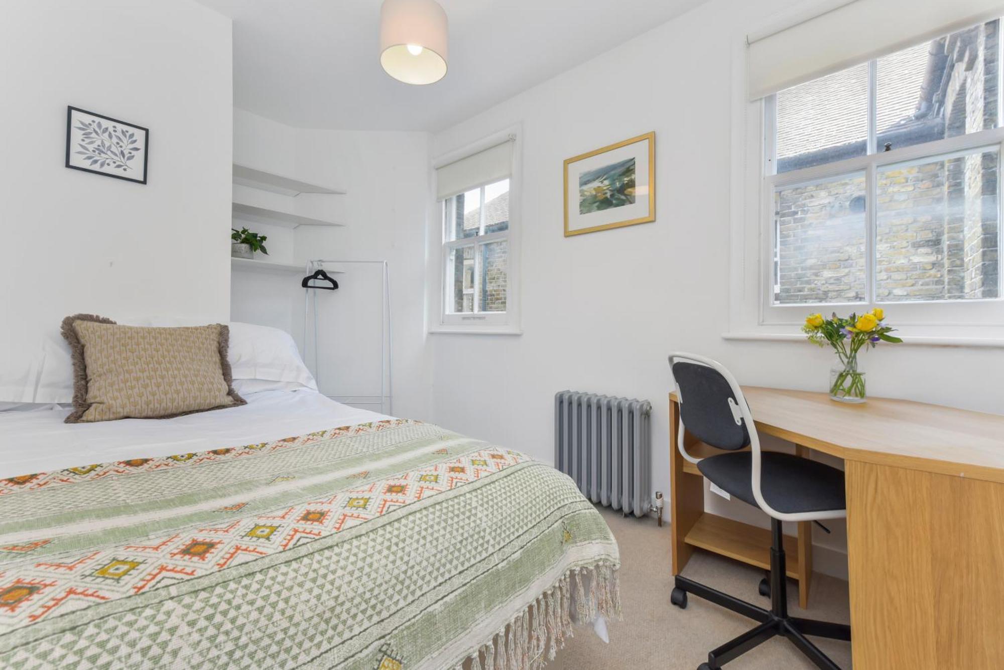 Spacious 3 Bed South Bank Londen
